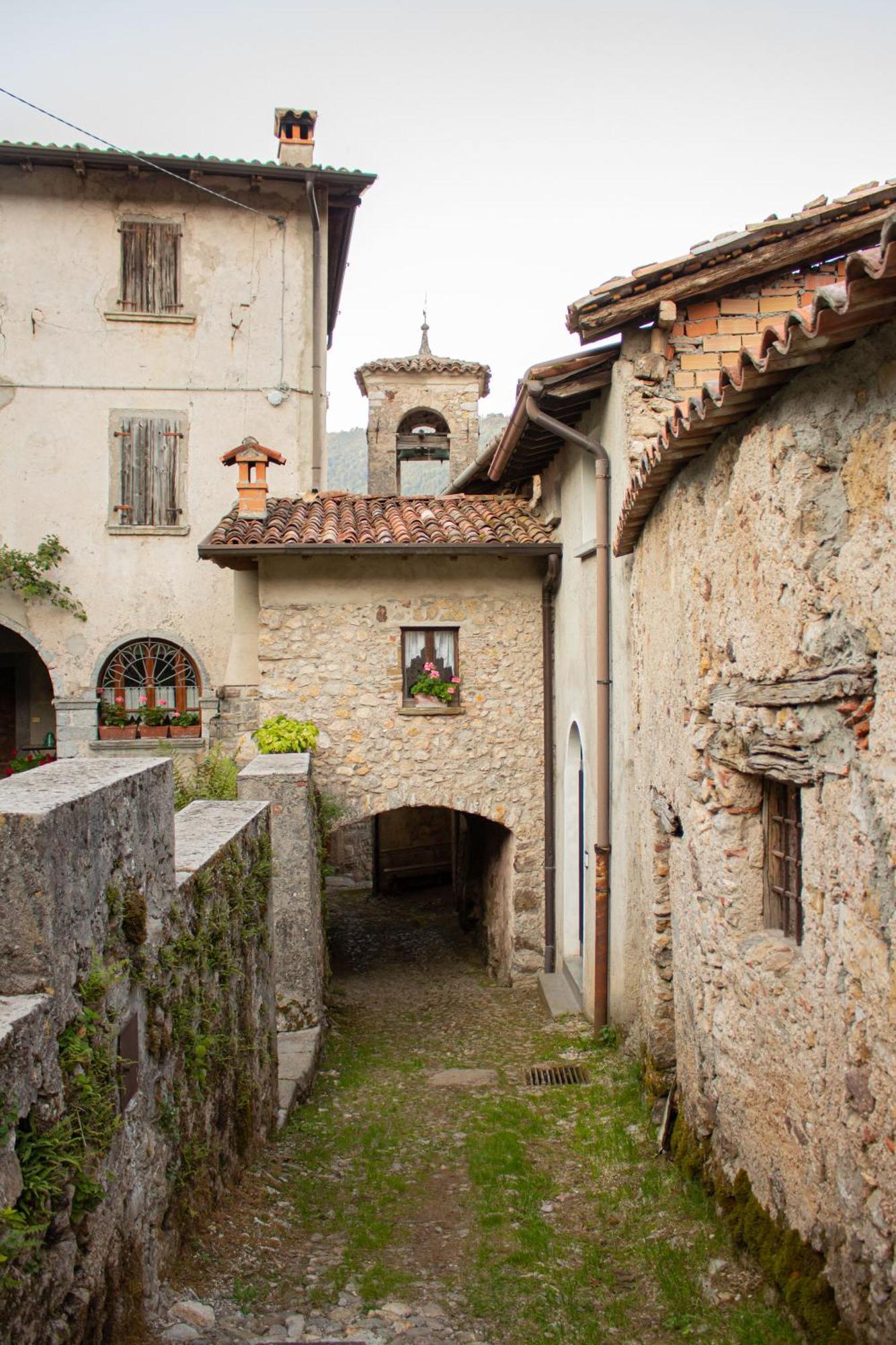 Bed and Breakfast A Casa Di Gianni E Mari Vestone Exterior foto